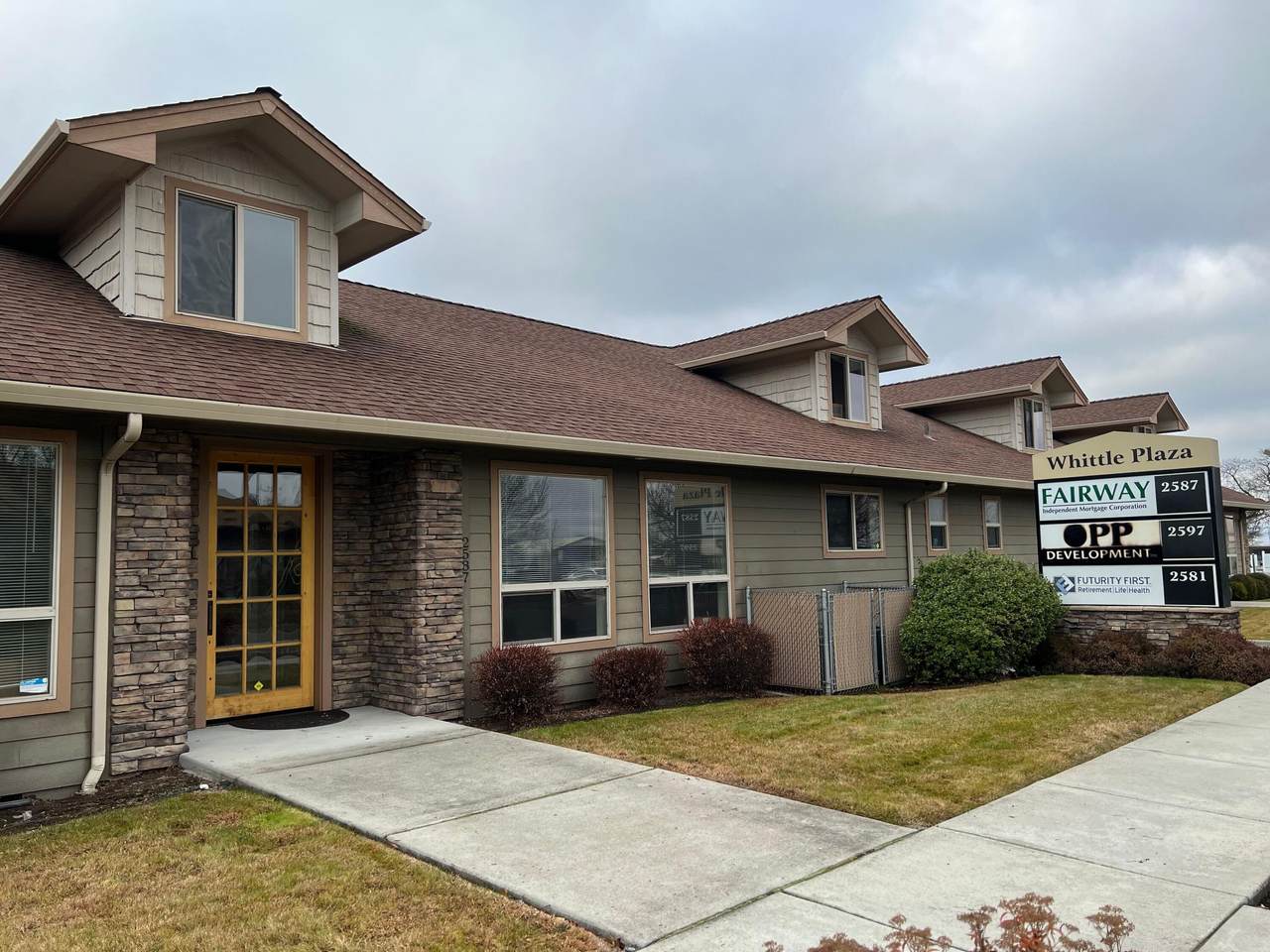2587 Whittle Avenue - Photo 1