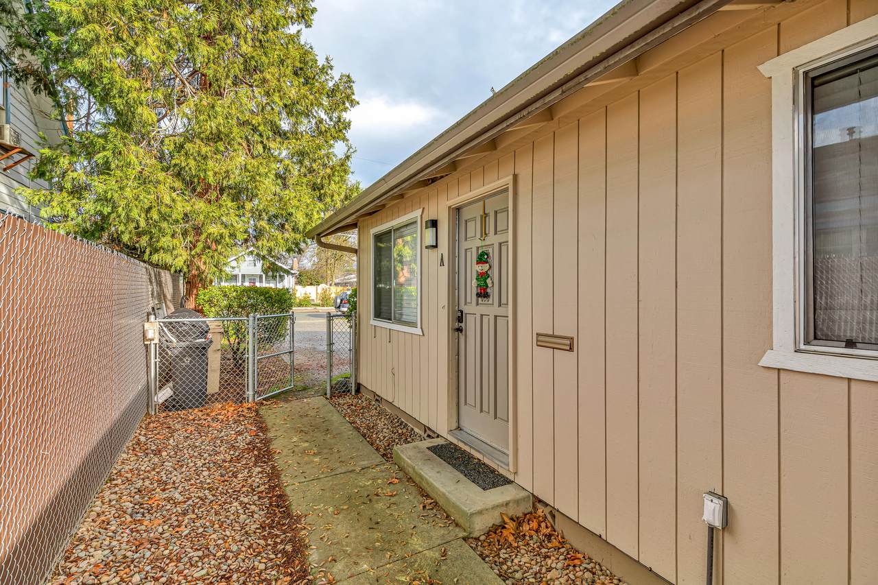 449 I Street - Photo 1
