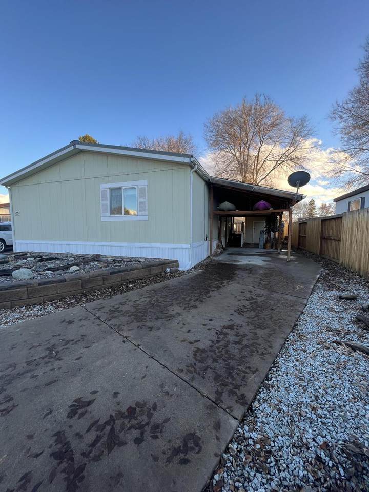 4647 Winter Avenue - Photo 1