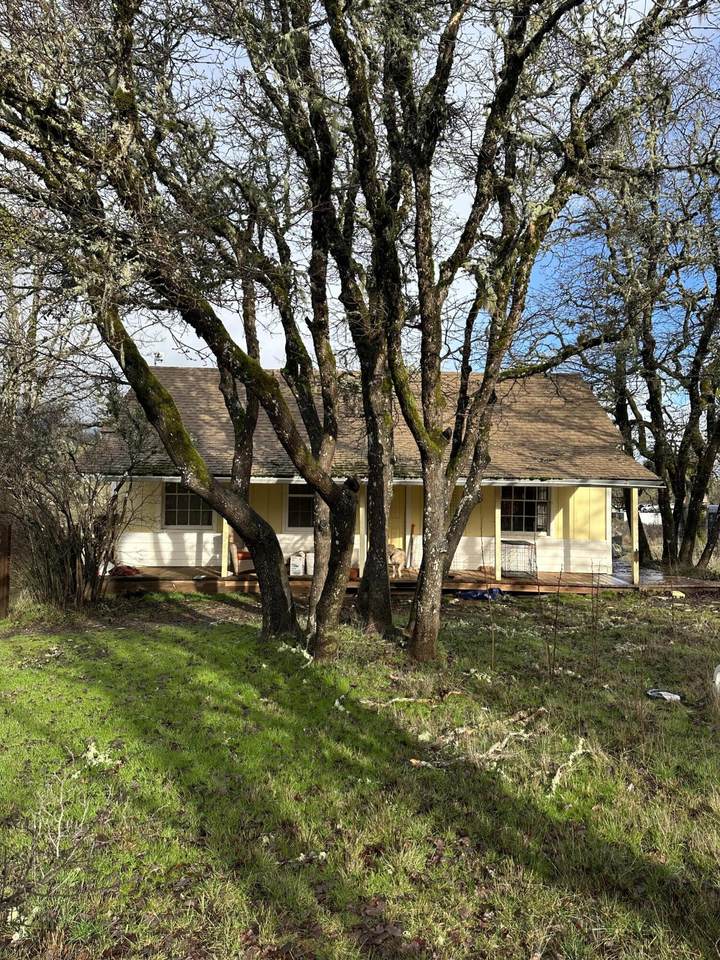 110 Airport Drive - Photo 1