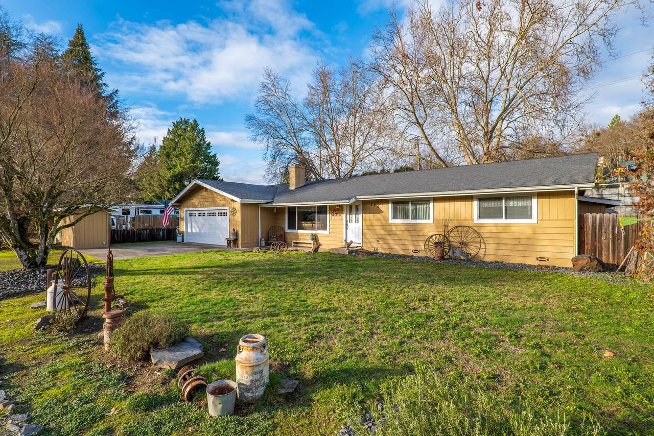 174 Brandy Lane - Photo 1