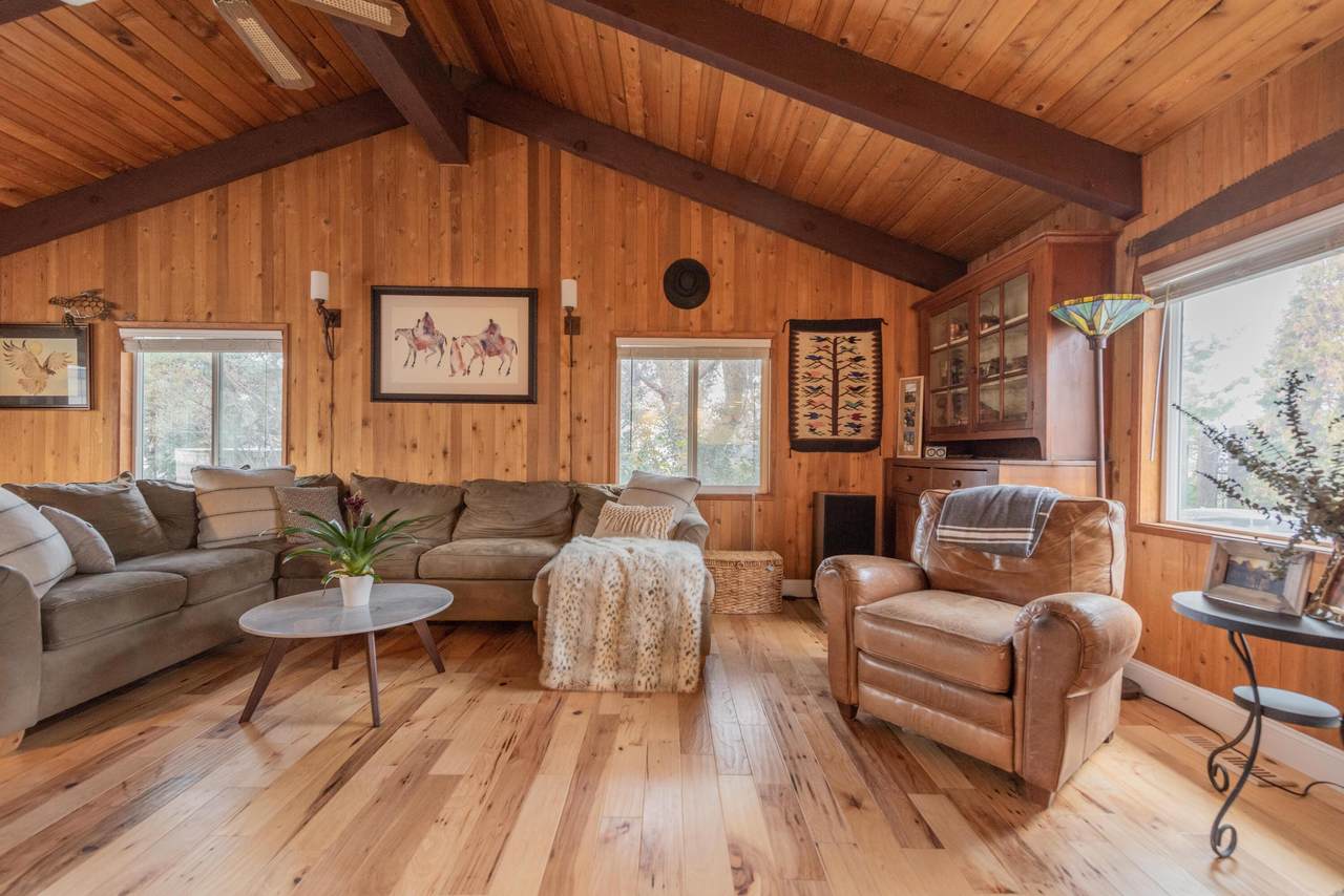 2900 Shepard Road - Photo 1