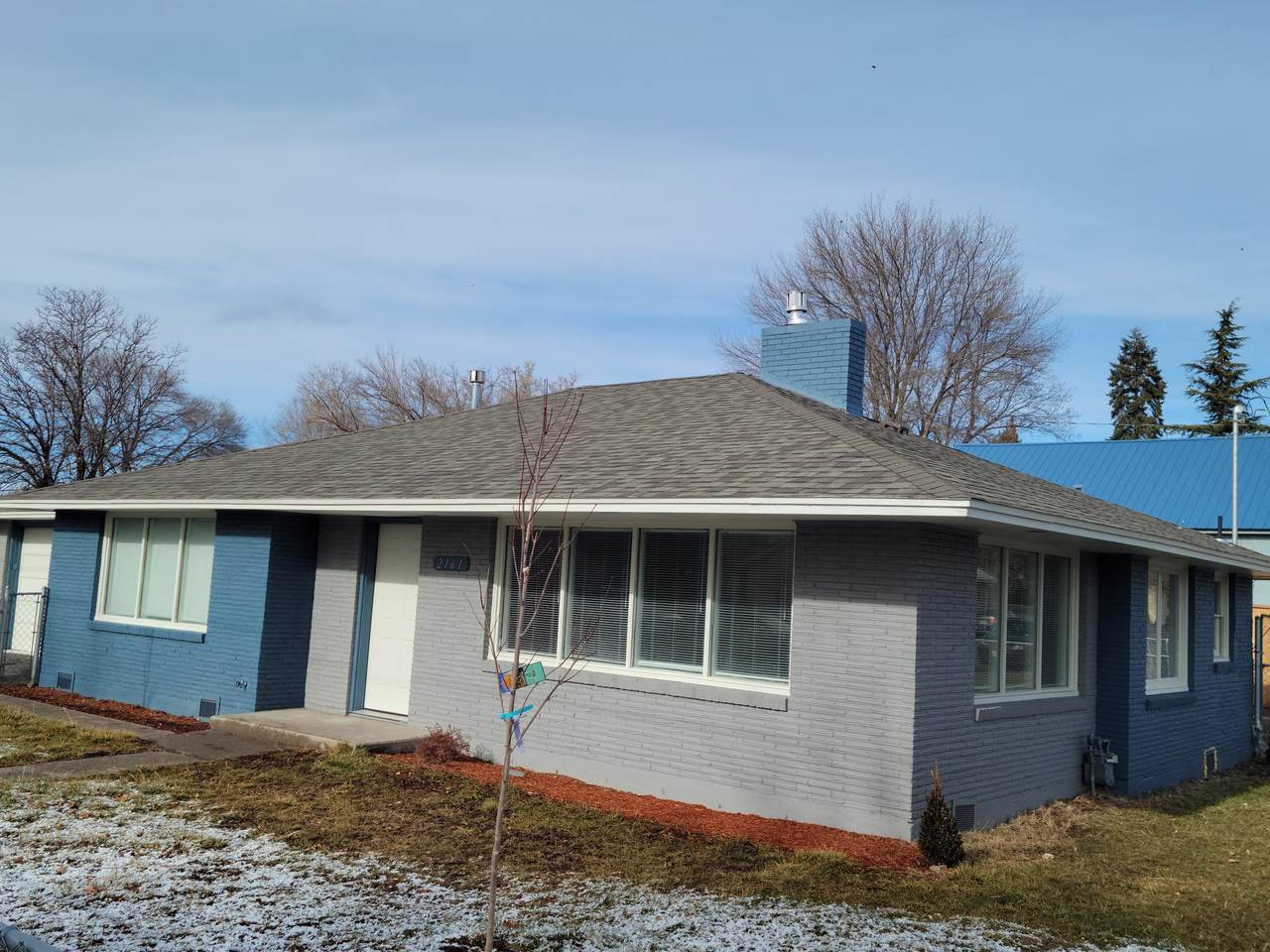 2161 Vine Avenue - Photo 1