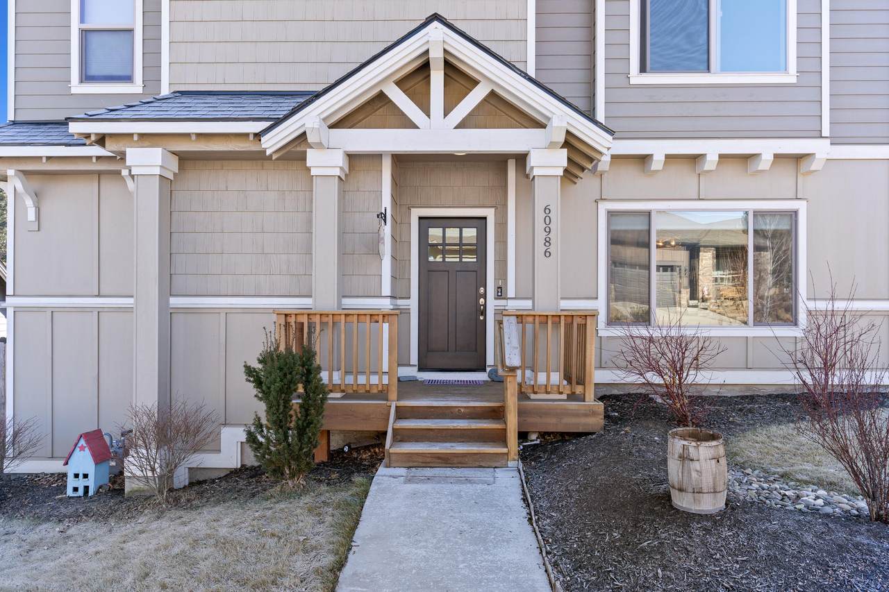 60986 SE Geary Drive, Bend, OR 97702 (MLS 220177055) West + Main Homes