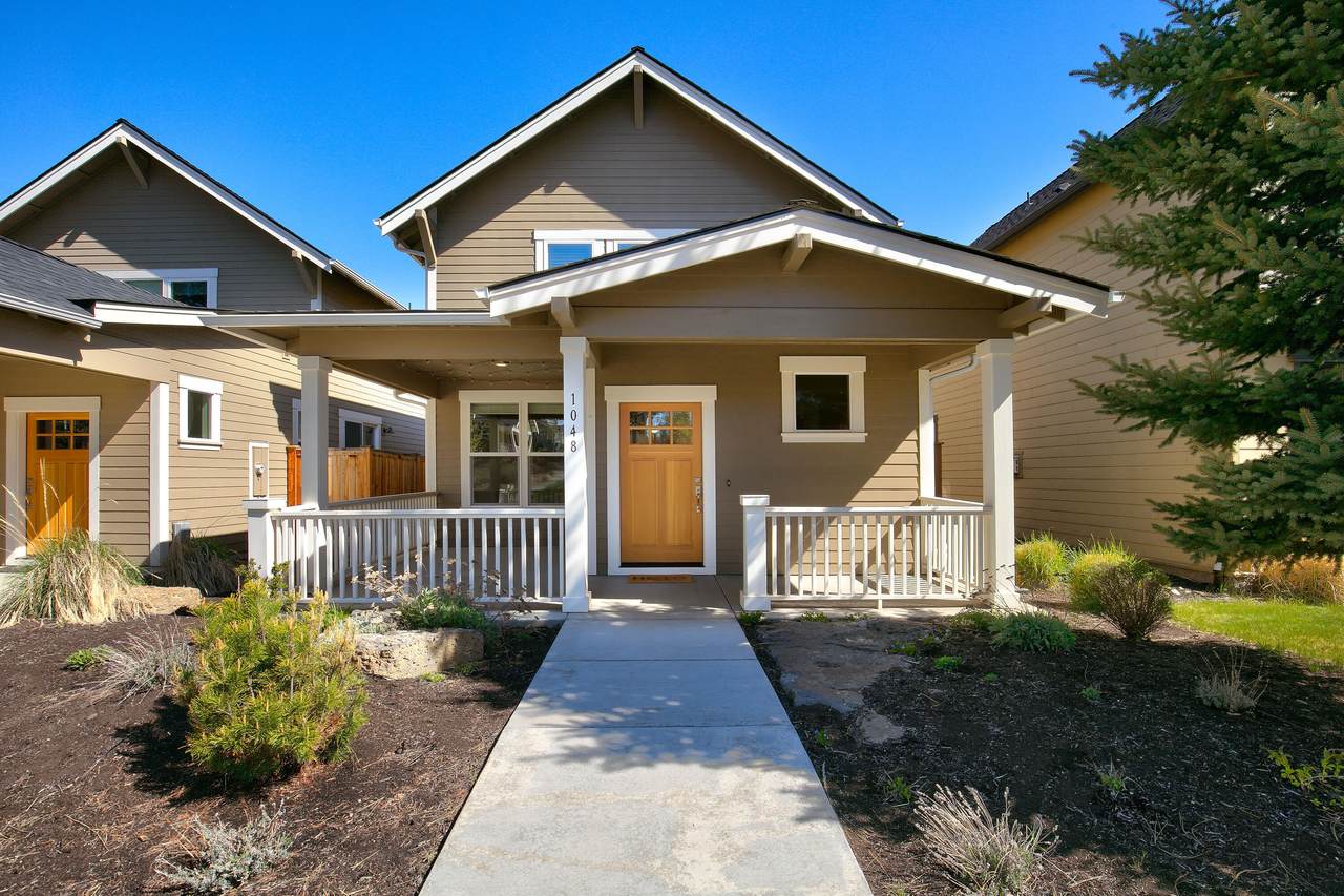 1048 Black Butte Avenue - Photo 1