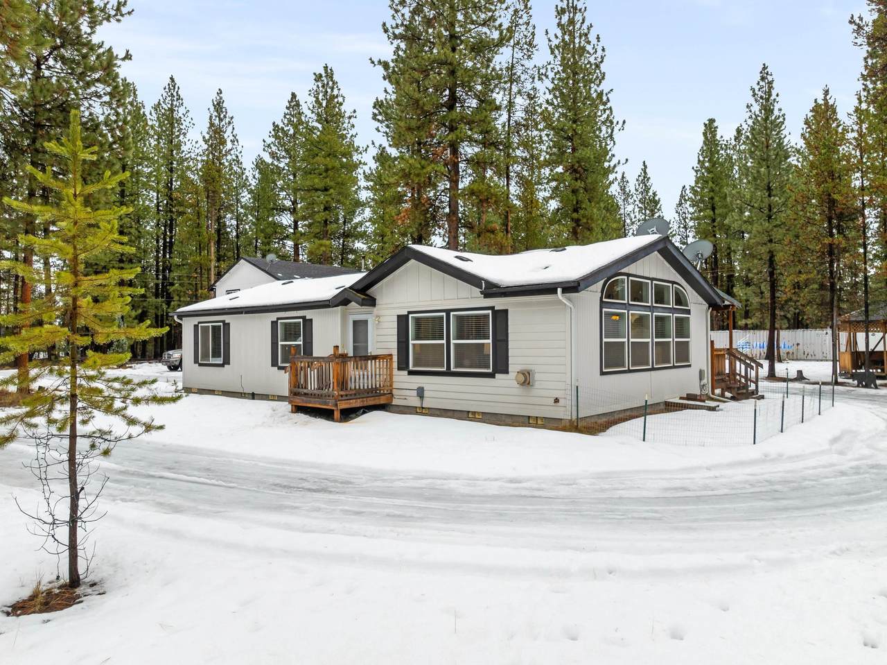 51620 Pine Loop Drive - Photo 1