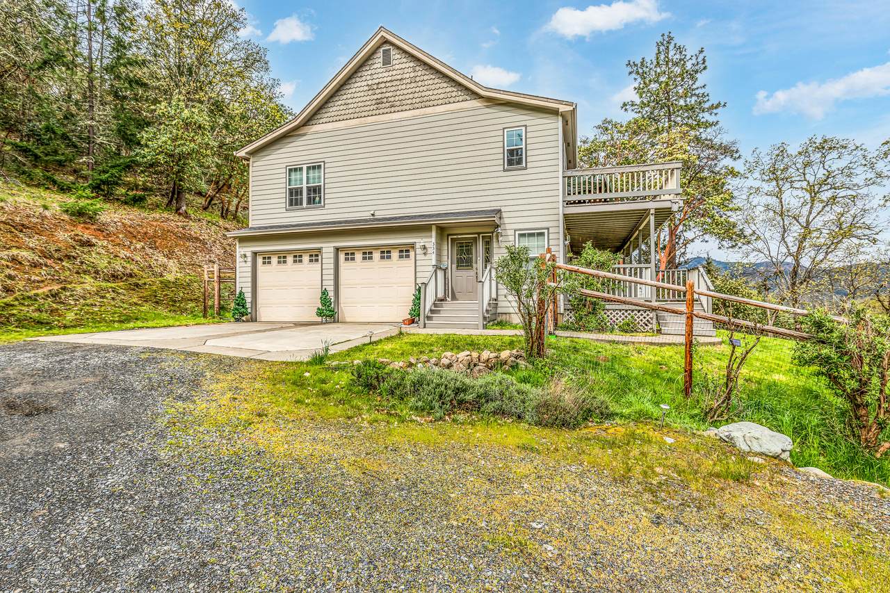 334 Andesite Drive - Photo 1