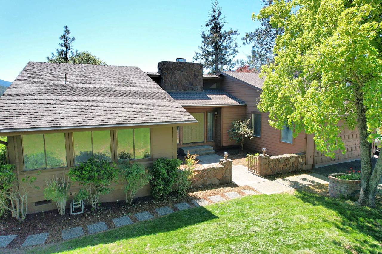 8264 Highway 238 - Photo 1