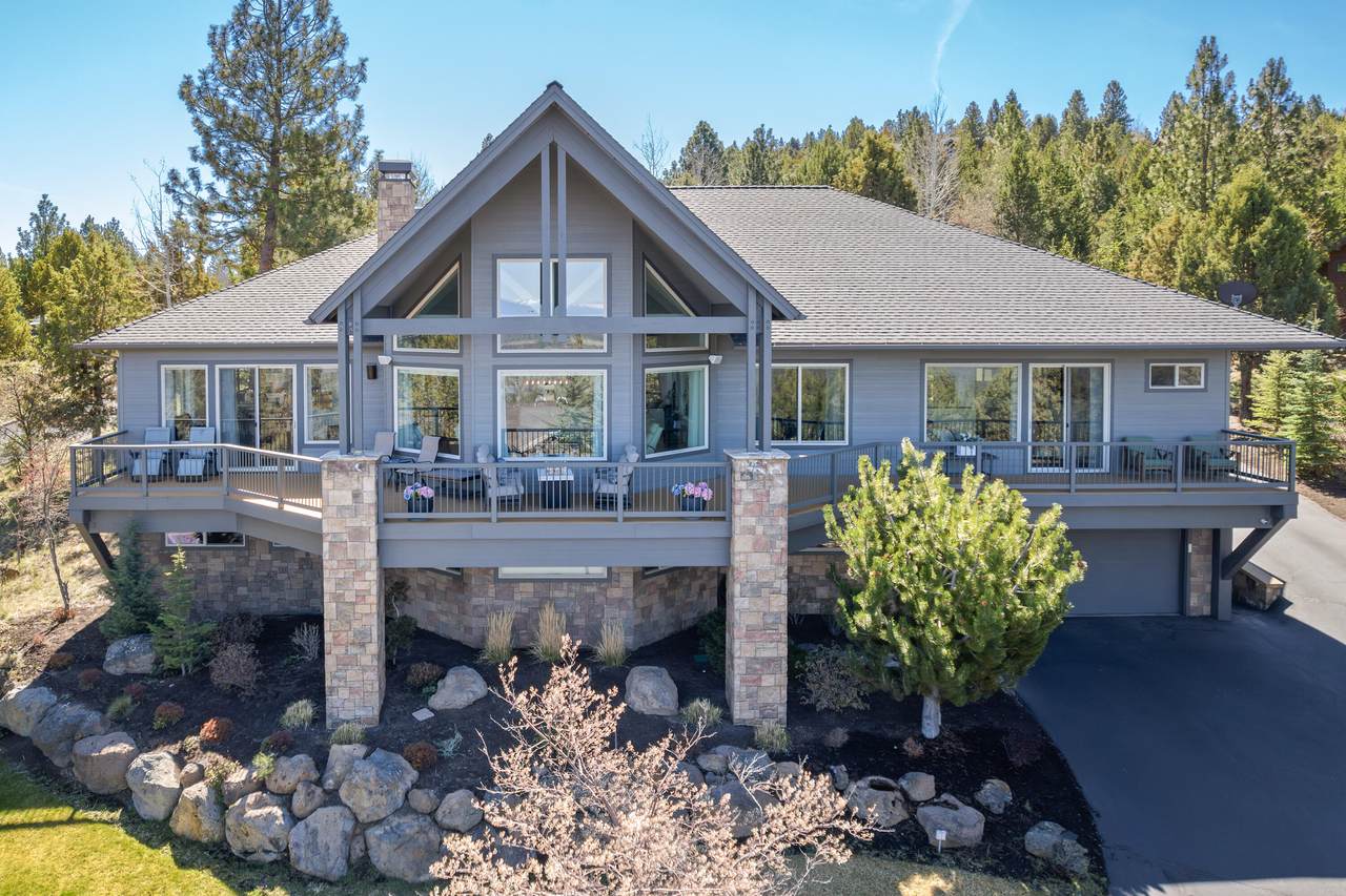 1359 Remarkable Drive - Photo 1