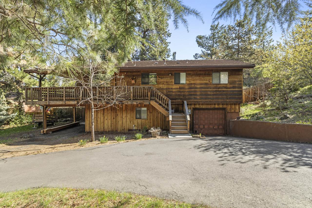 1273 Lynnewood Boulevard - Photo 1