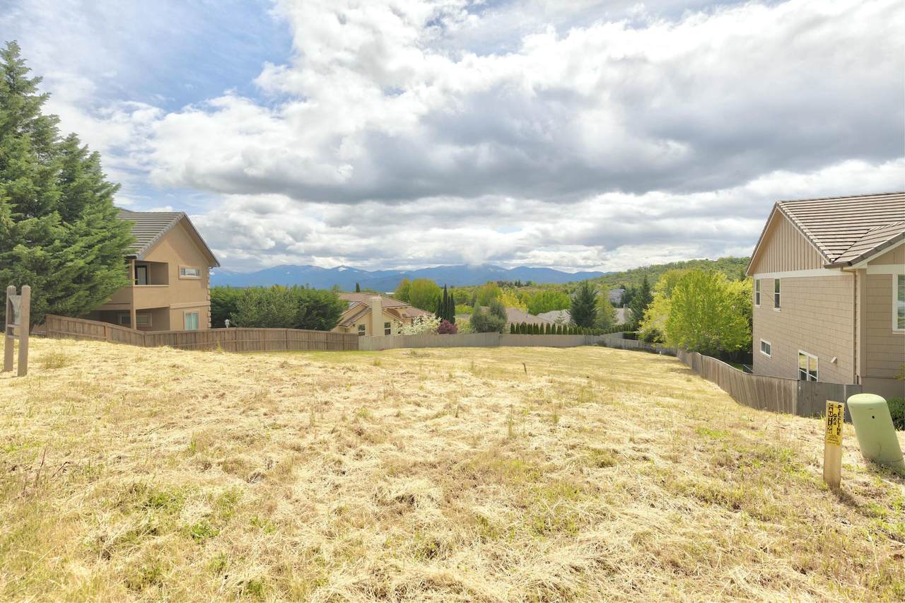 5633 Fallbrook Lane - Photo 1