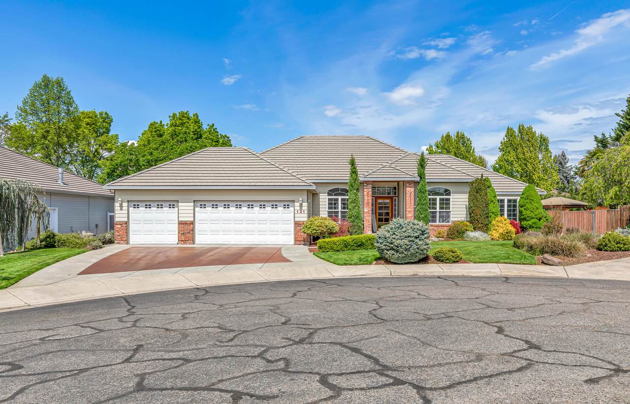 131 Spanish Bay Court - Photo 1