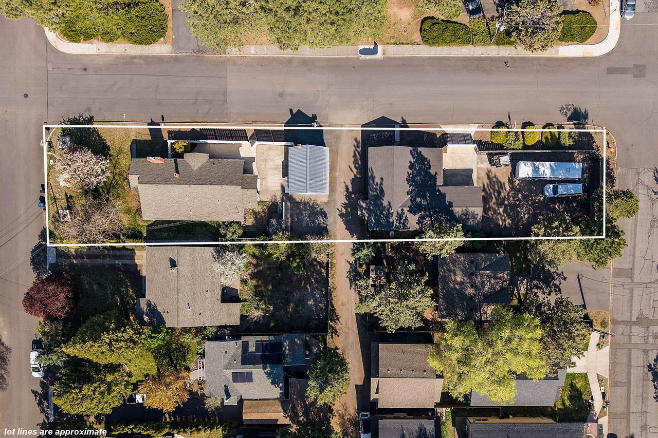 195 Roosevelt Avenue - Photo 1