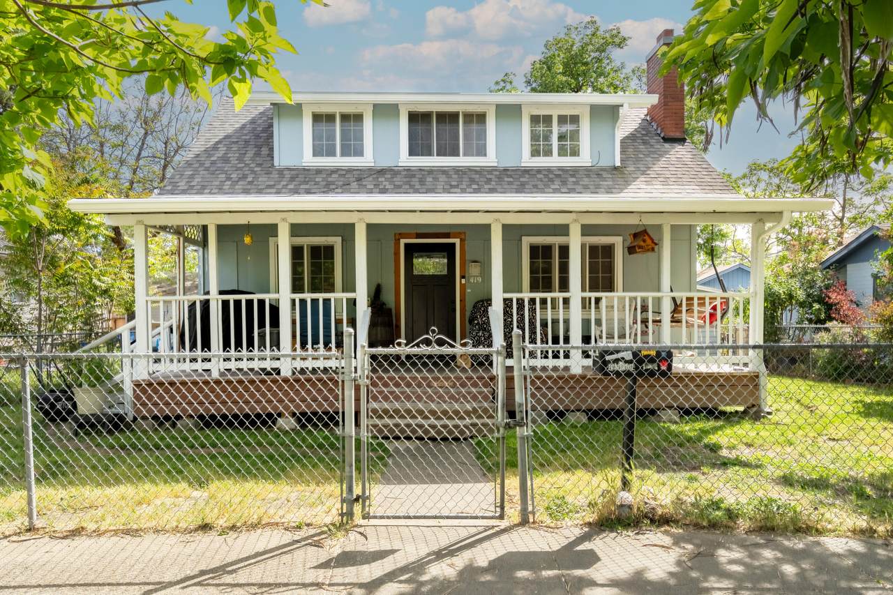 419 D Street - Photo 1
