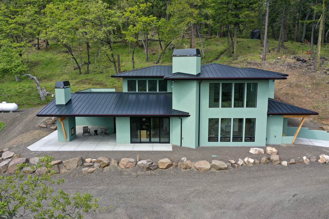 8612 Hwy 66 - Photo 1