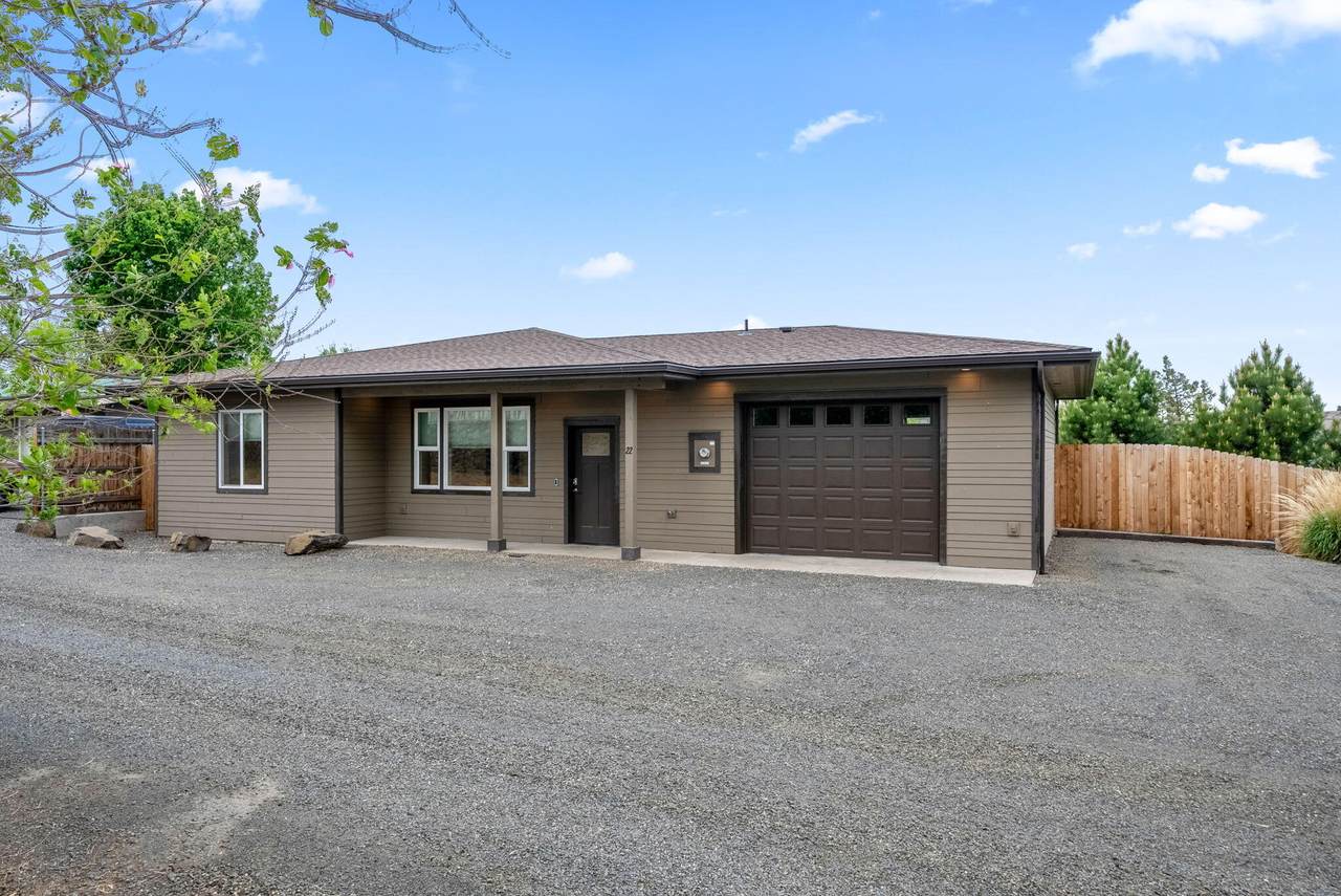 22 Hoff Lane - Photo 1