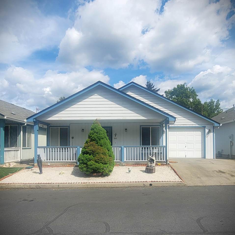 805 Bower Lane - Photo 1