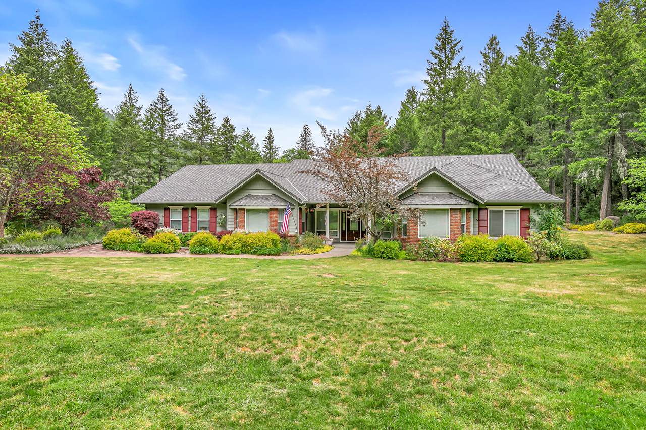 198 Daleo Drive - Photo 1