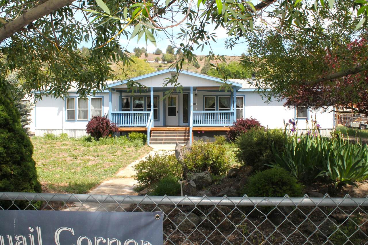 479 Johnson Street - Photo 1