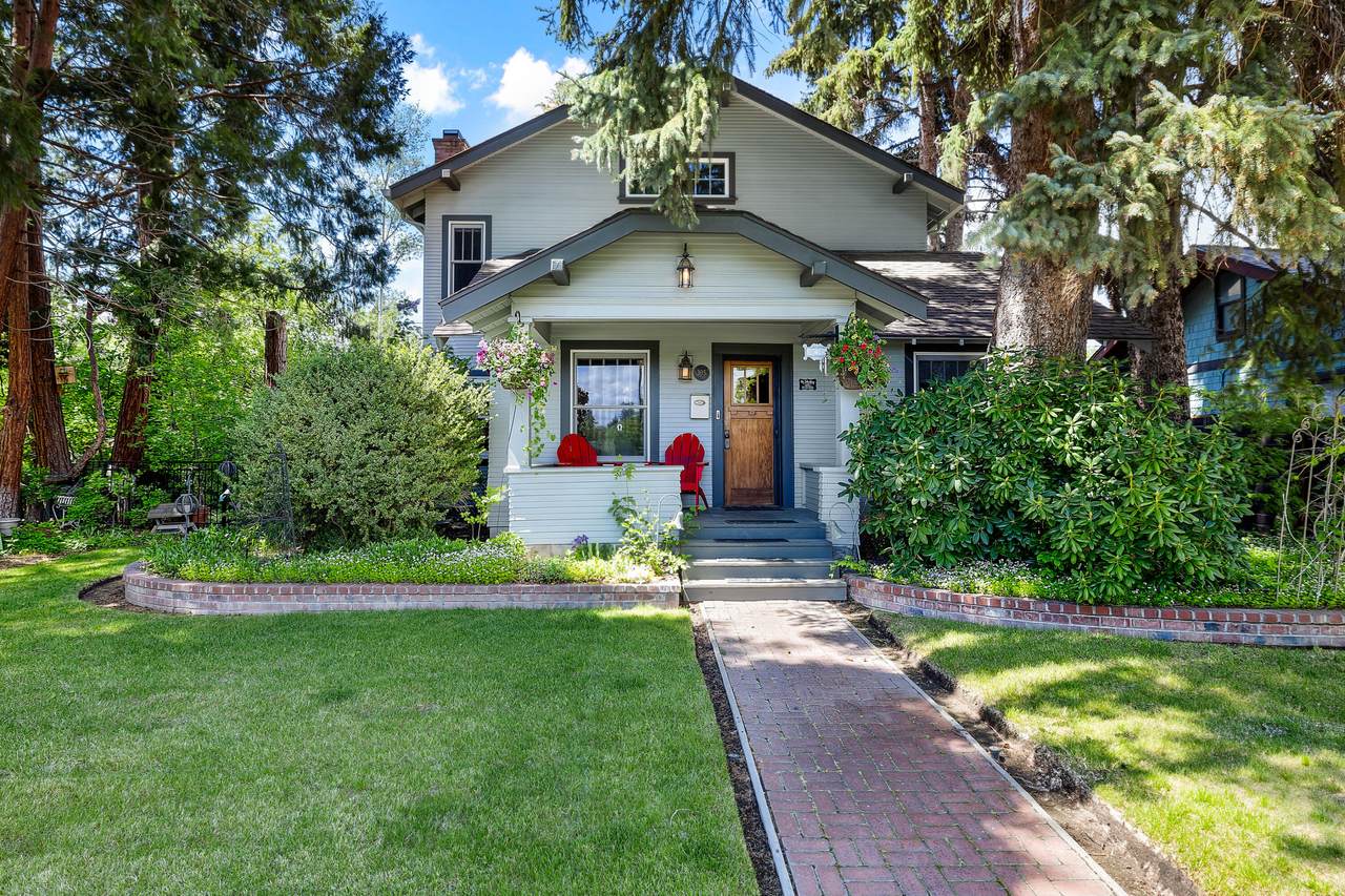 305 Columbia Street - Photo 1