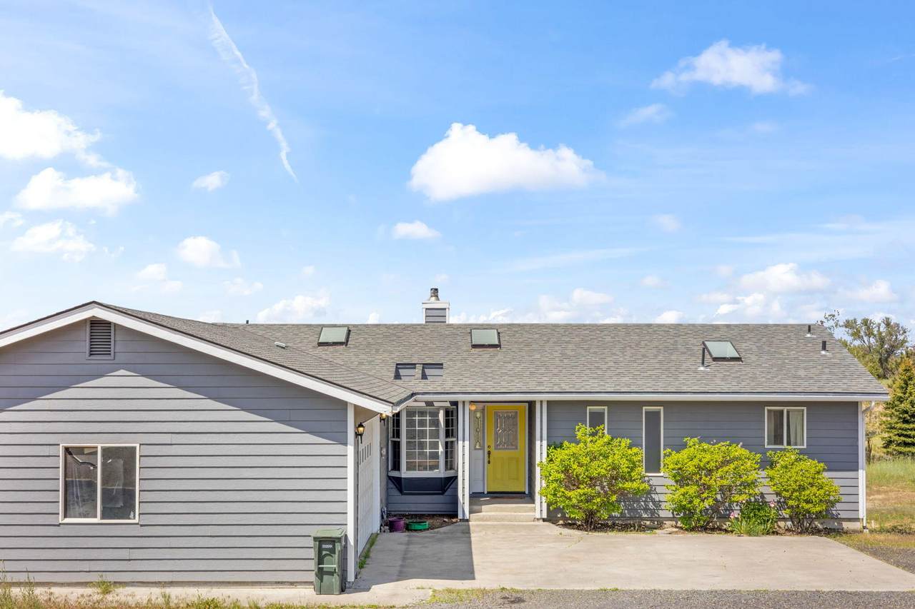 1130 Lower Drive - Photo 1