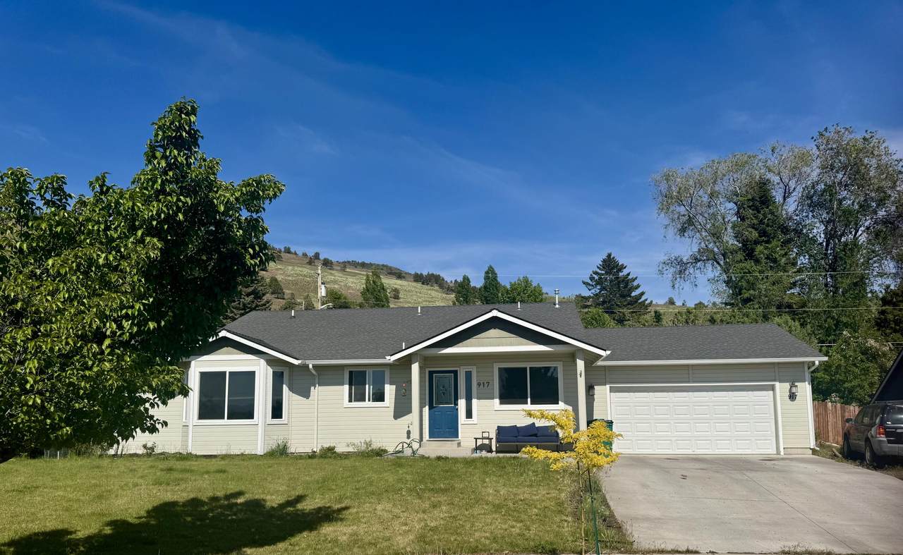 917 Carlson Drive - Photo 1