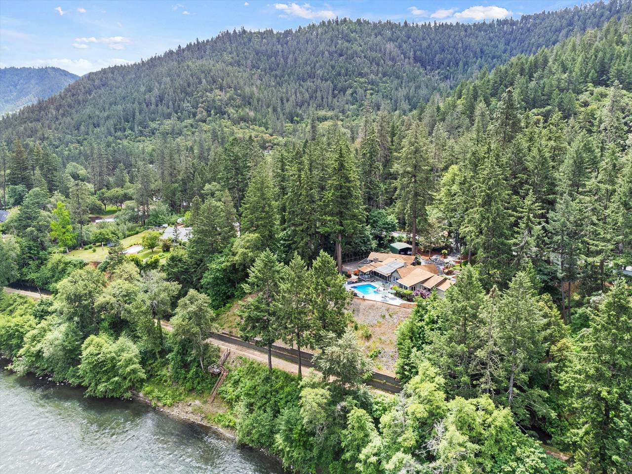 4990 Rogue River Highway - Photo 1
