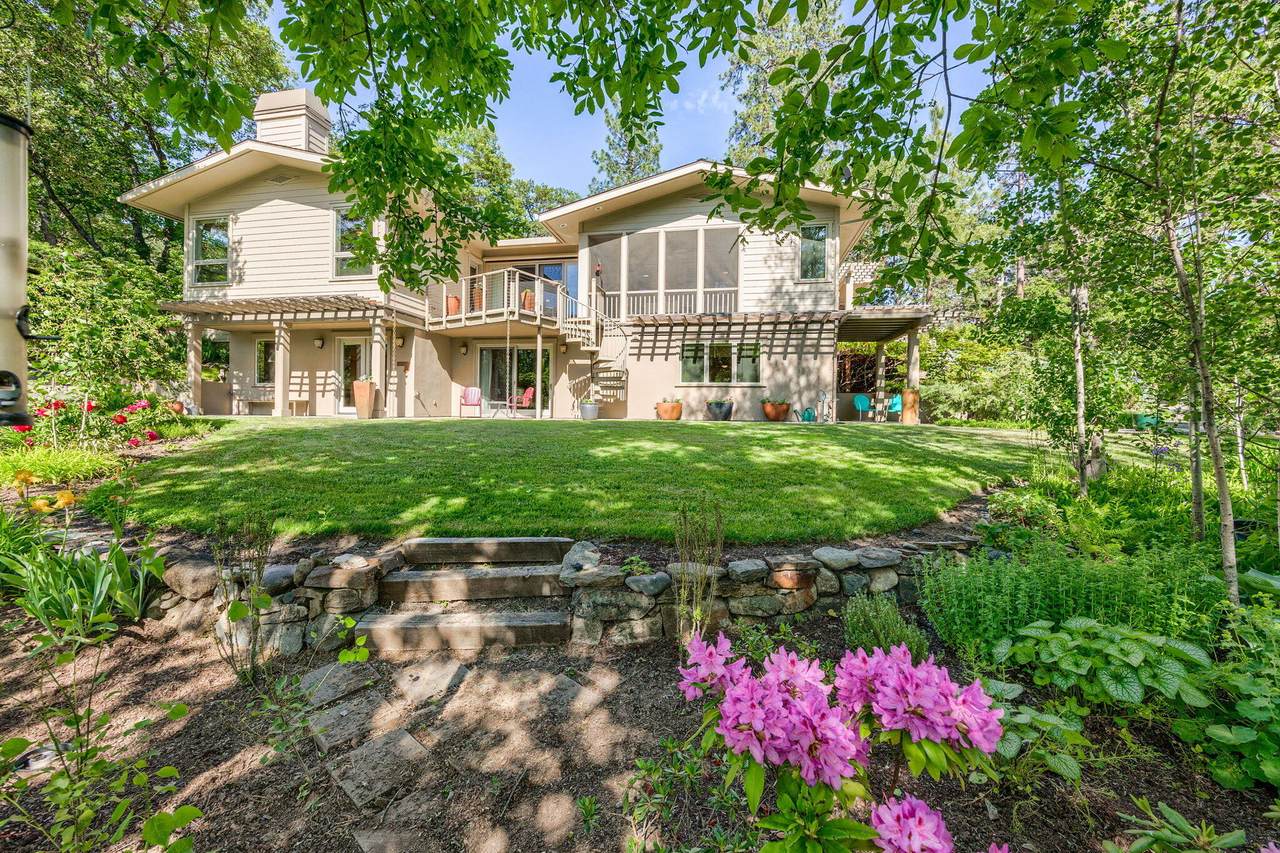 6268 Little Applegate Road - Photo 1