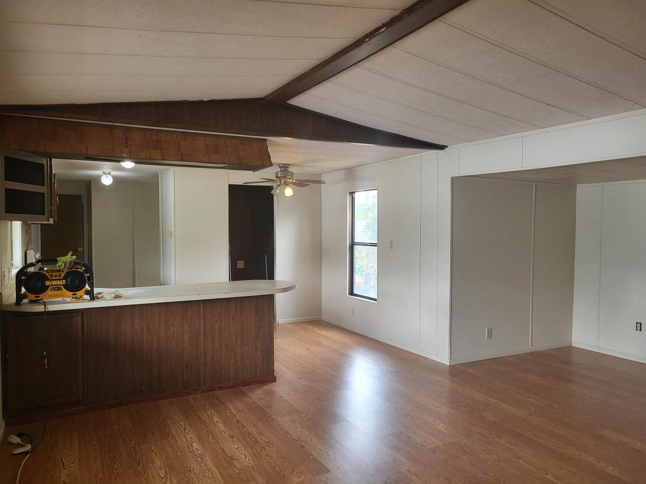 401 Comstock Road - Photo 1