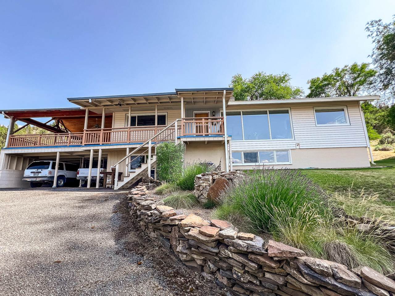 600 2nd Avenue - Photo 1