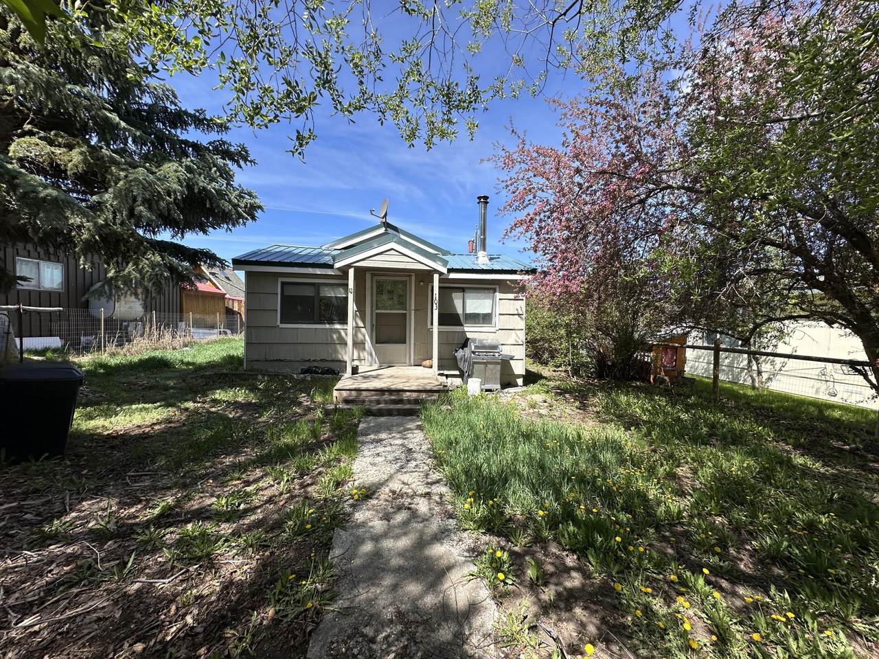 103 B Avenue - Photo 1