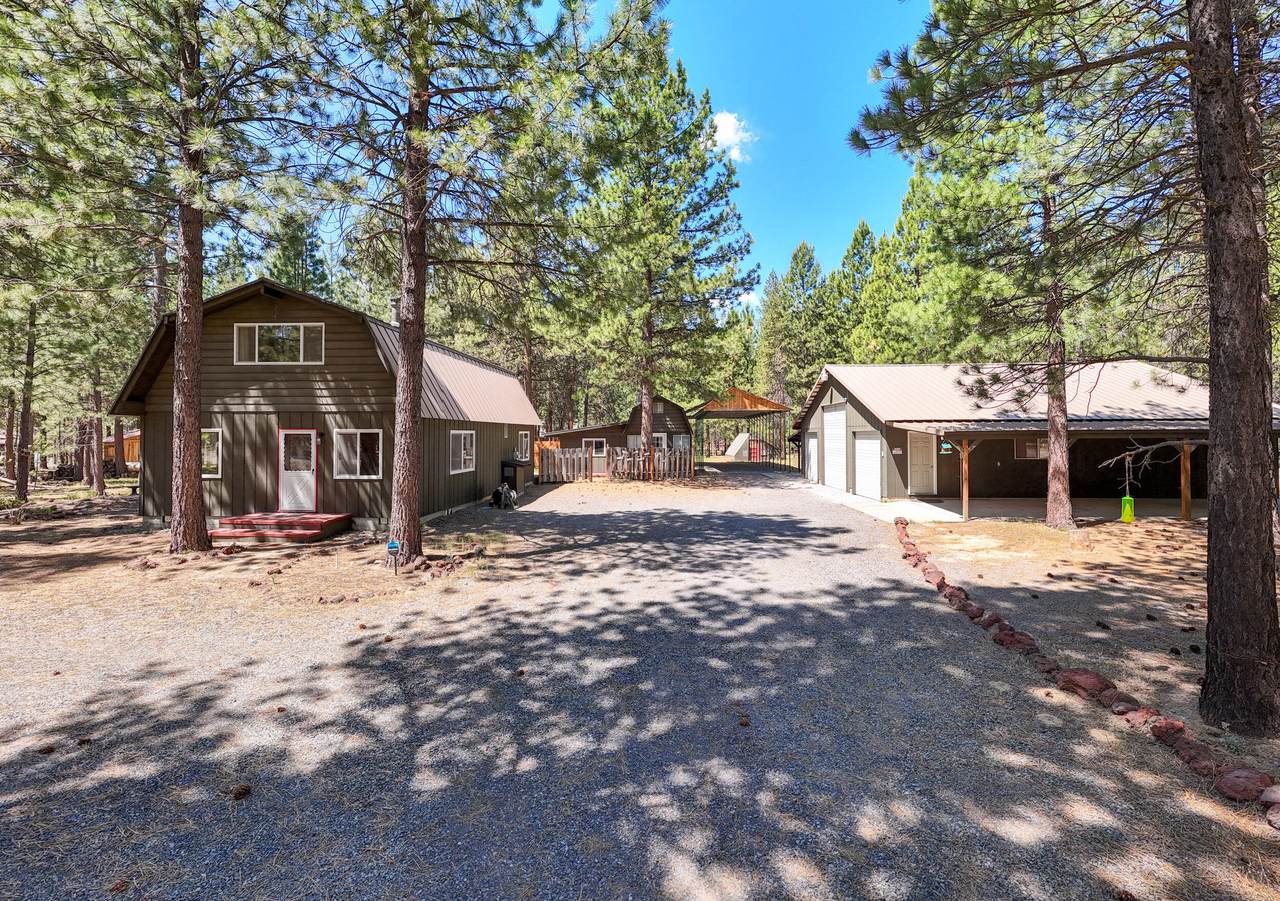 52300 Barberry Circle - Photo 1