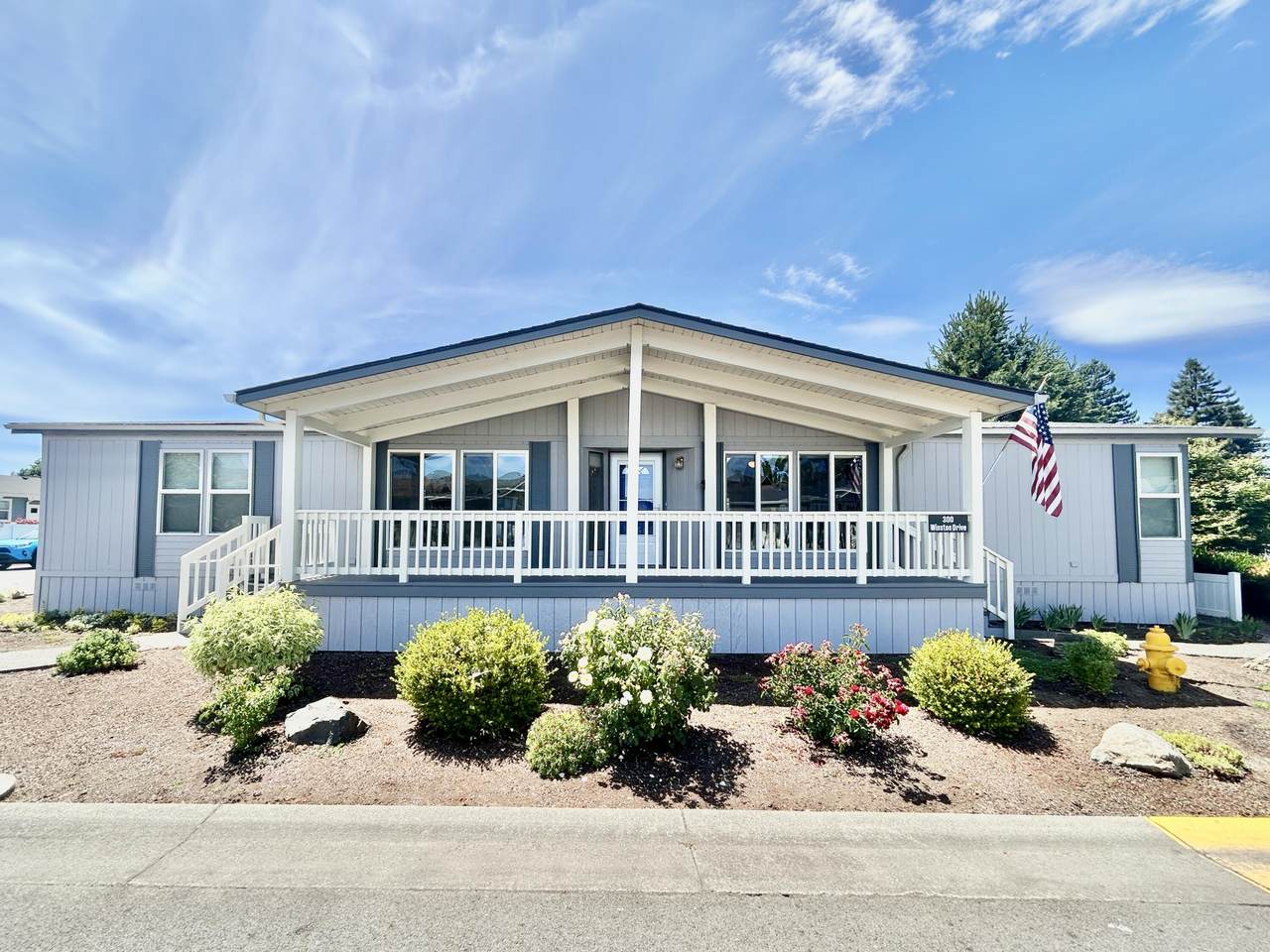 300 Winston Drive - Photo 1