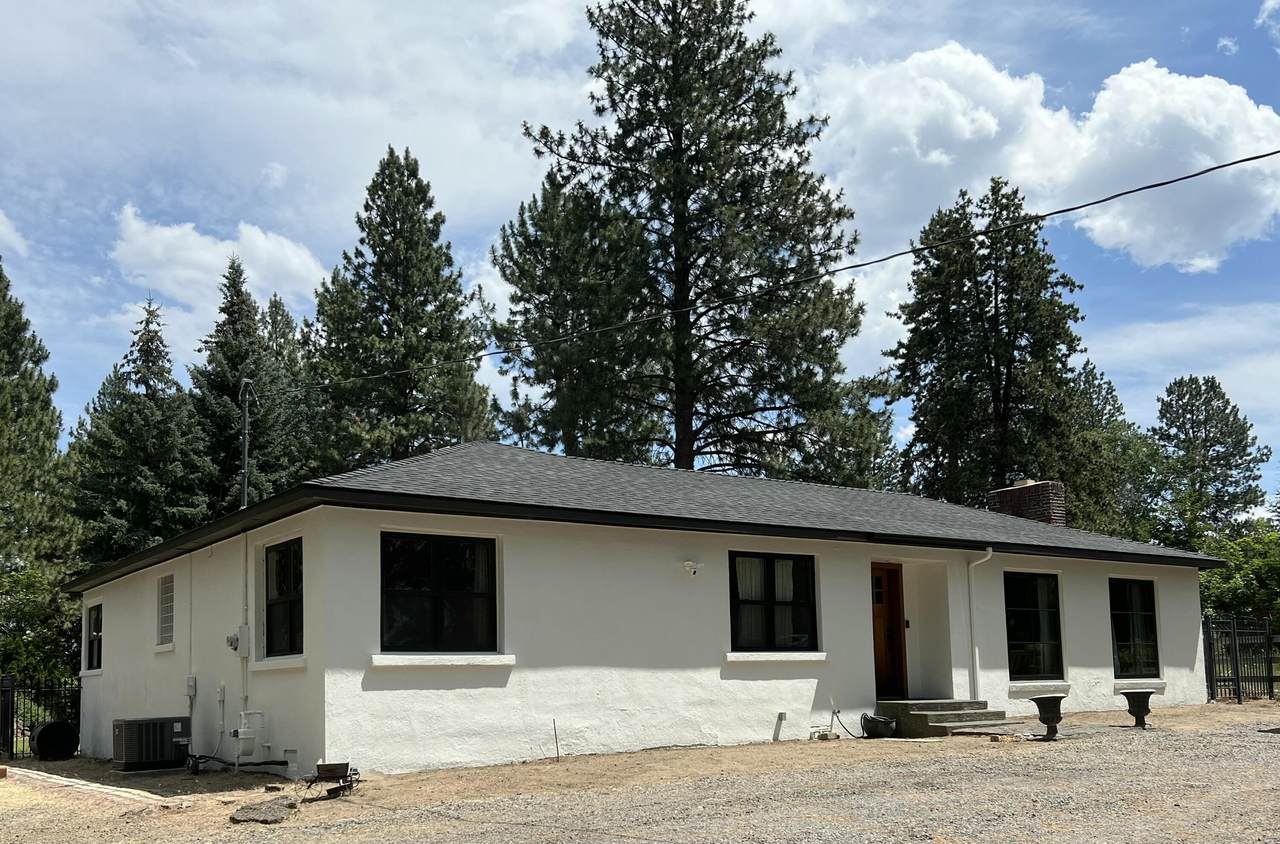 2170 8th Street - Photo 1