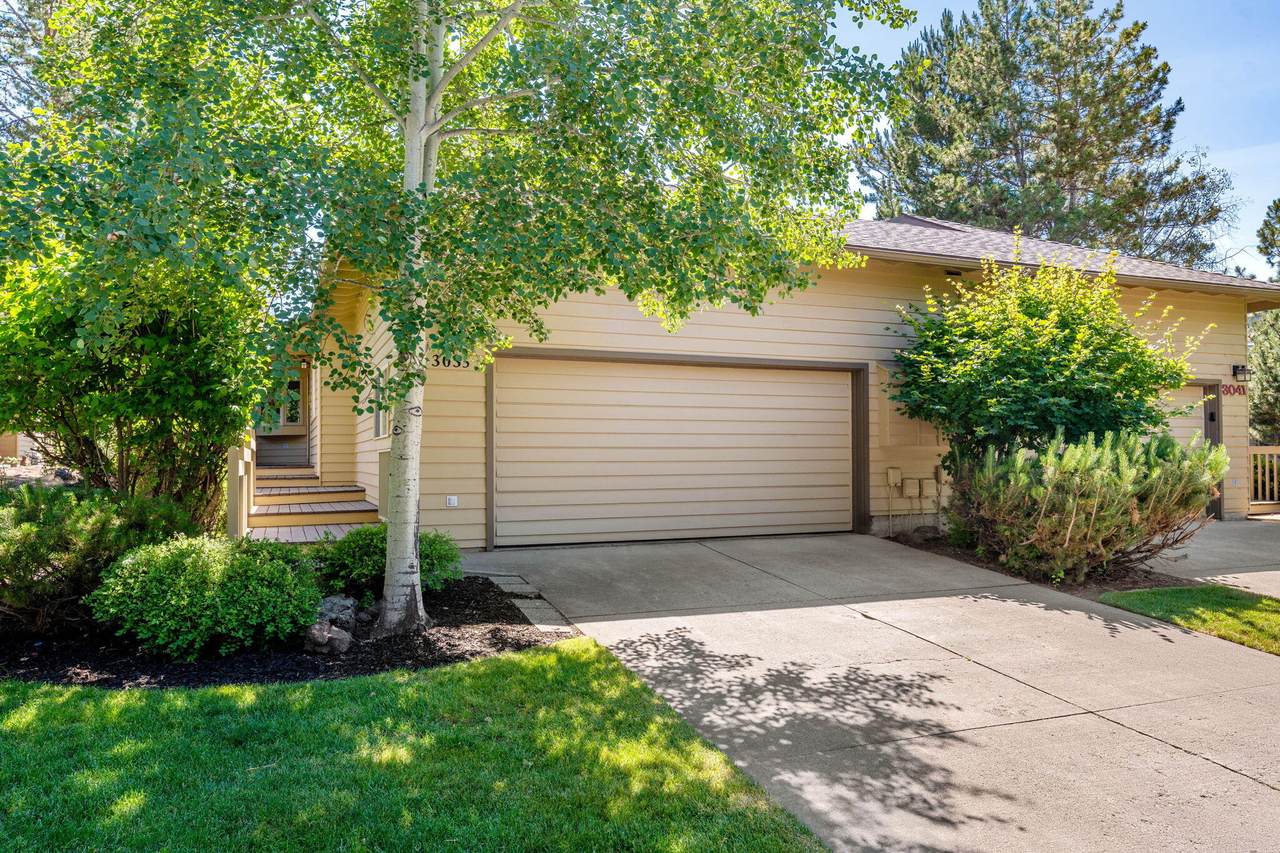 3035 Golf View Drive - Photo 1