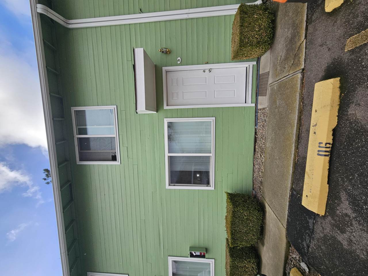600 1st Street - Photo 1