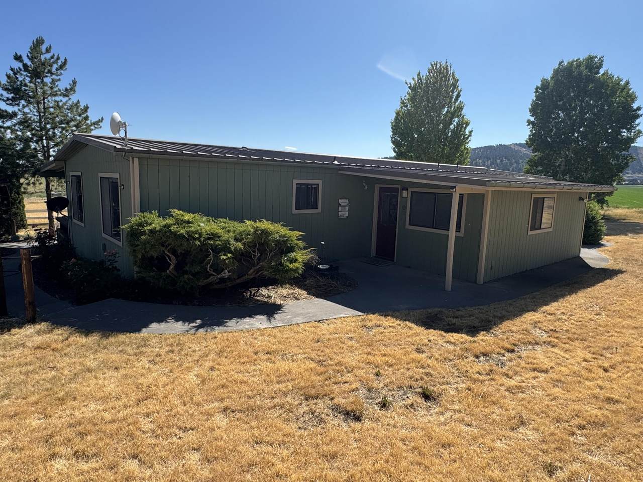 28281 Pickett Road - Photo 1