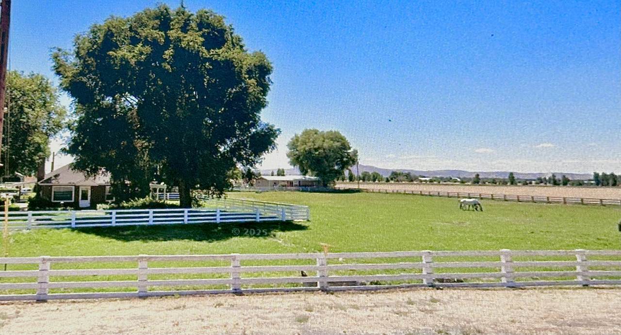 22990 Hwy 50 - Photo 1