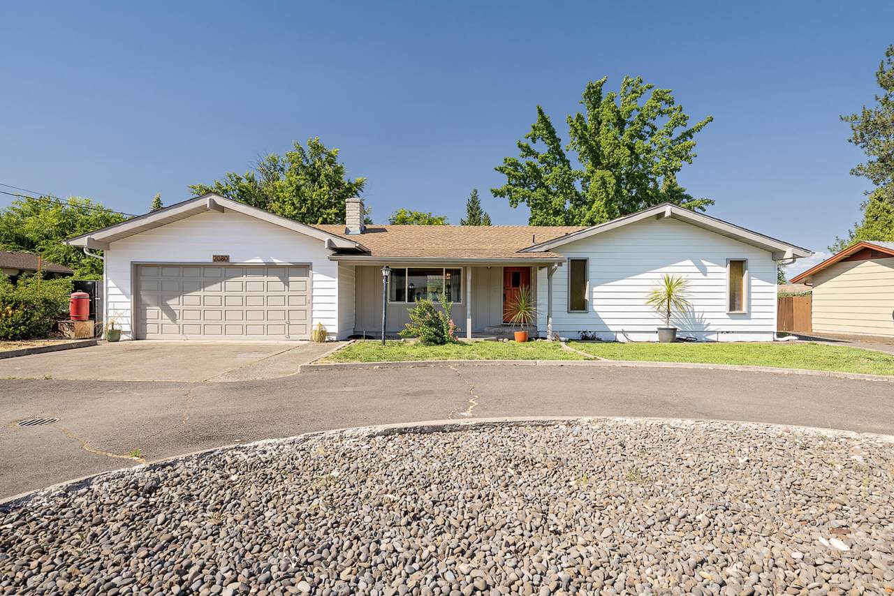 2080 Alamar Street - Photo 1