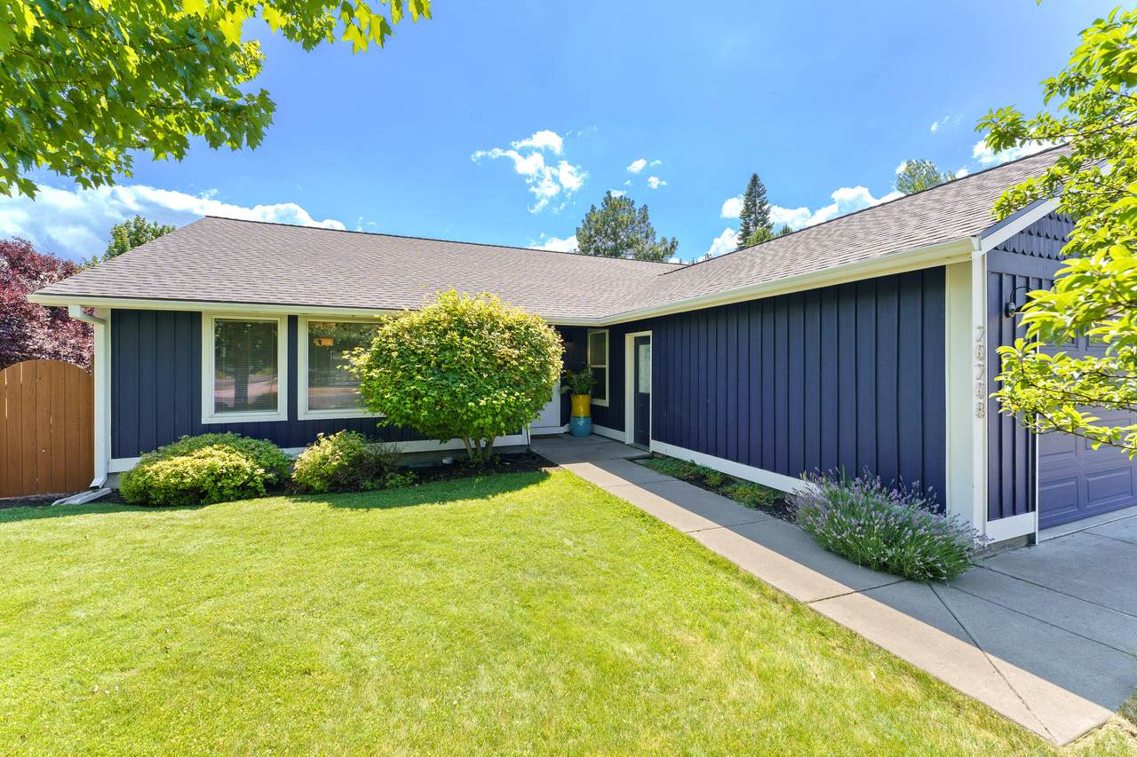 20208 Morgan Loop - Photo 1