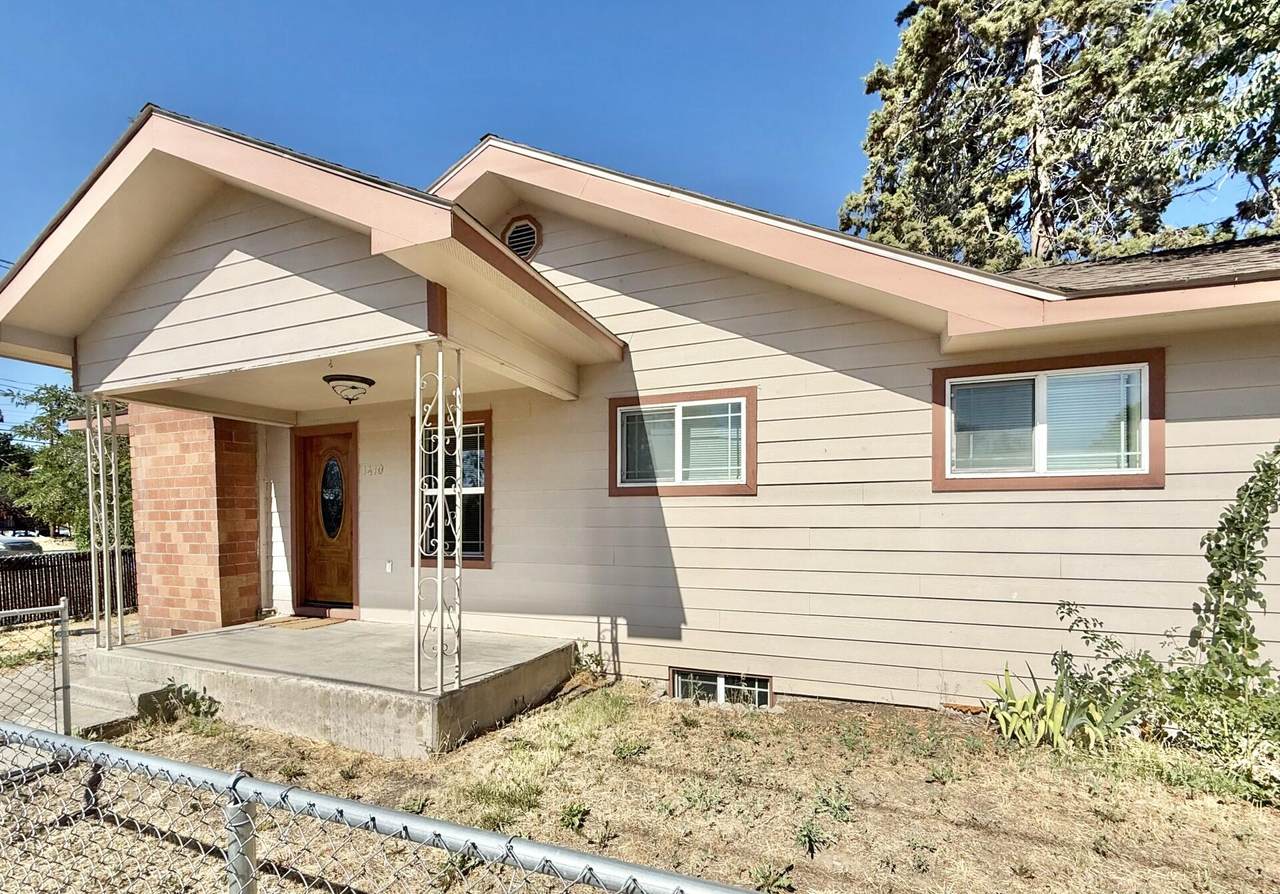 1410 Lakeview Avenue - Photo 1