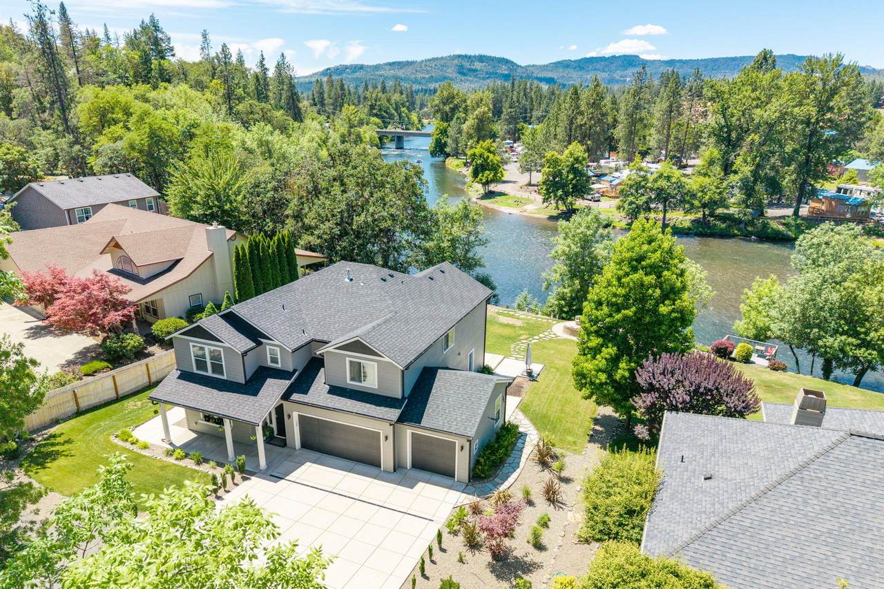 1090 Anglers Place - Photo 1