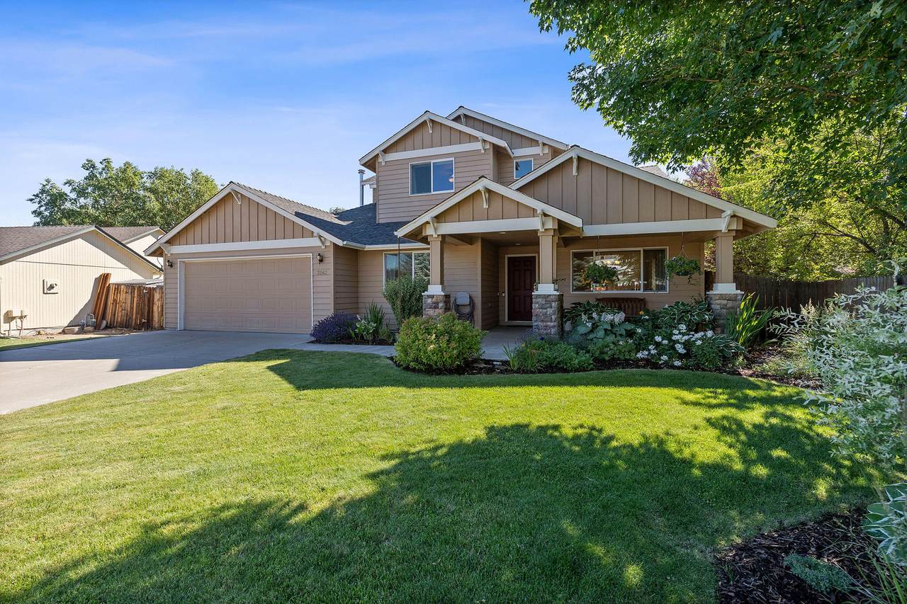 2042 22nd Street - Photo 1