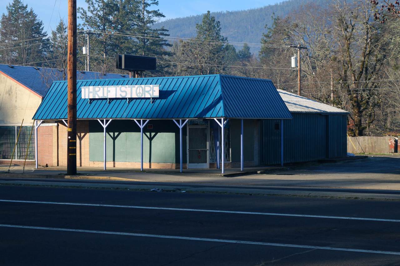 144 Redwood Highway - Photo 1