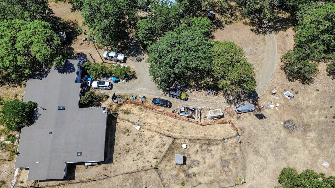 705 Murphy Gulch Road - Photo 1