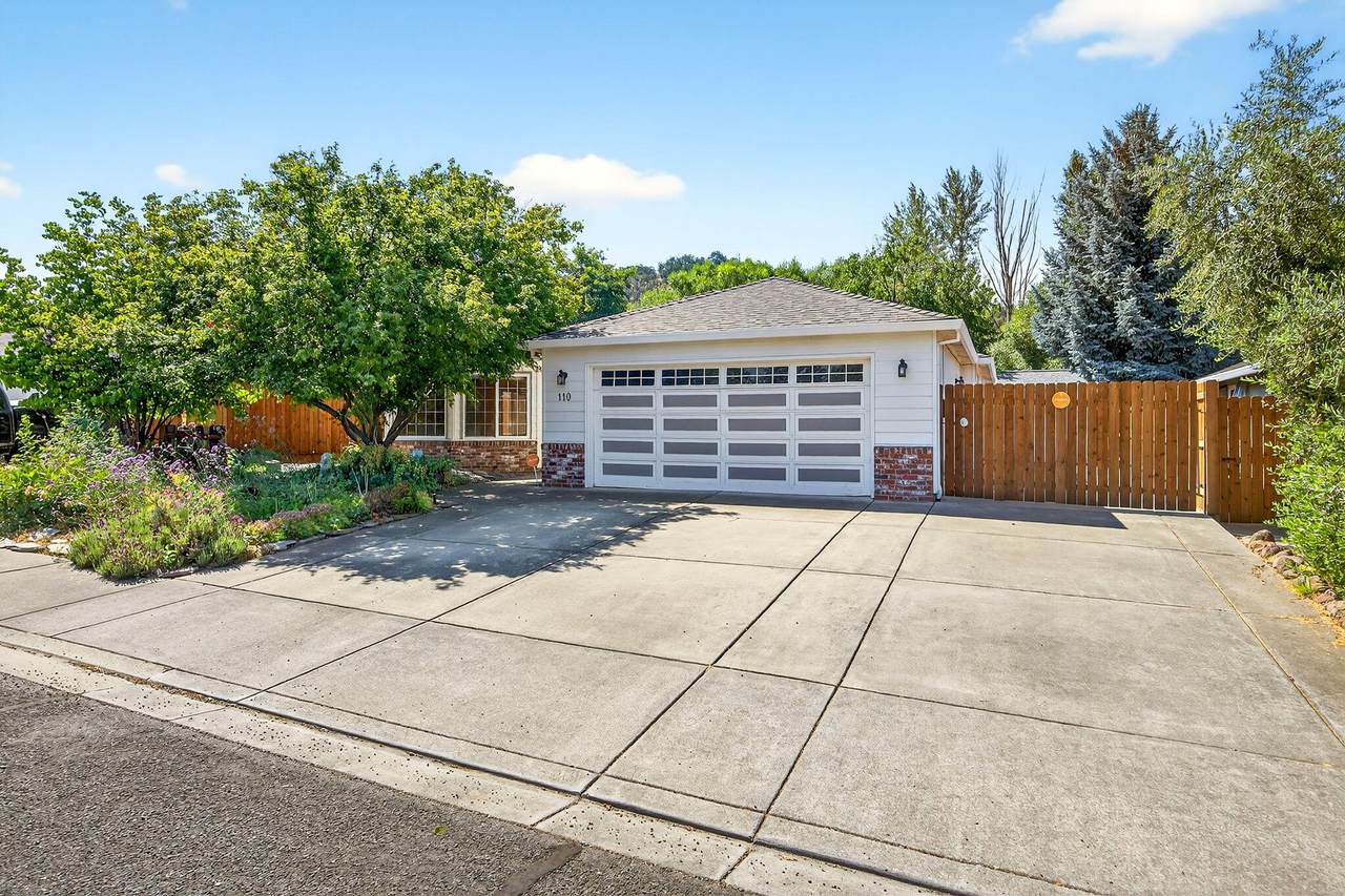 110 Freshwater Drive - Photo 1
