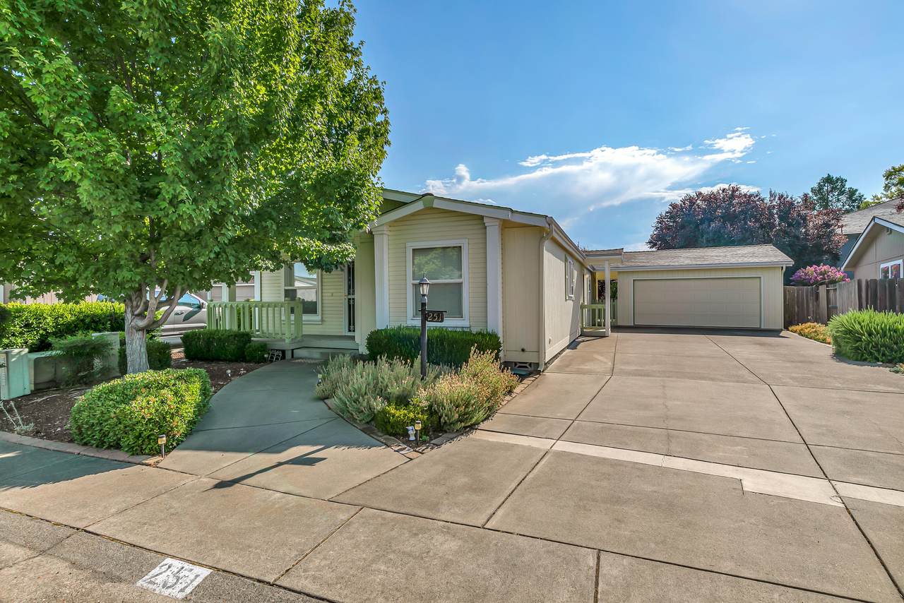 555 Freeman Road - Photo 1