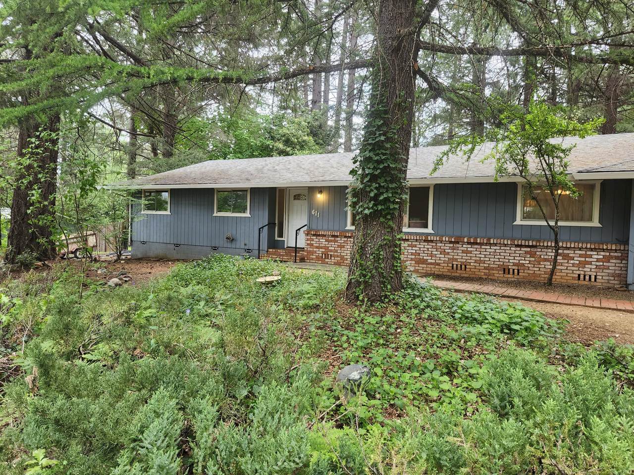 611 Junction Avenue - Photo 1