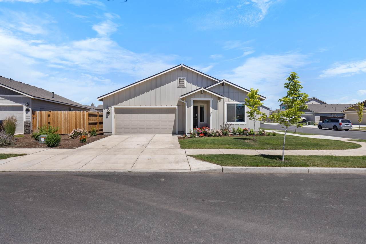 1055 Varnish Lane - Photo 1