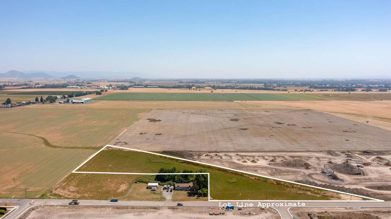 1132 Ellingson Road - Photo 1